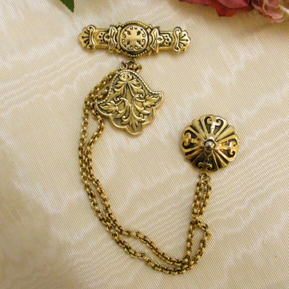 VICTORIAN REVIVAL Gold Etruscan Taille d'epargne Chatelaine Brooch ~ ANTIQUE - Picture 2 of 14